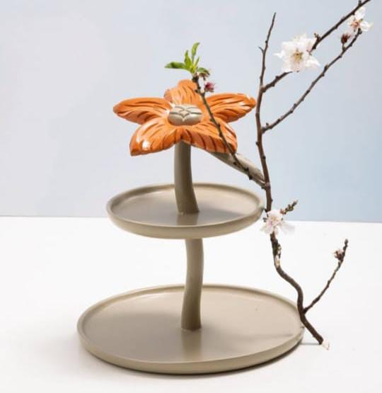 Caravel Cake Stand Beige With Orange Flower